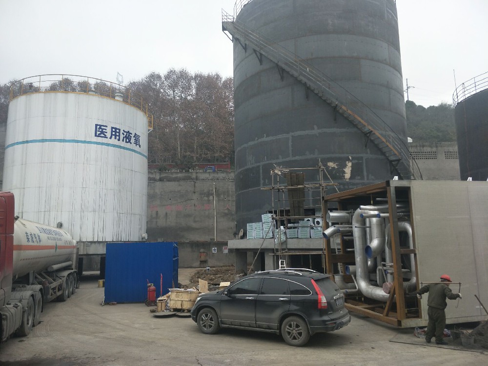 四川省樂山市榮成LNG儲罐泡沫玻璃板底部絕熱