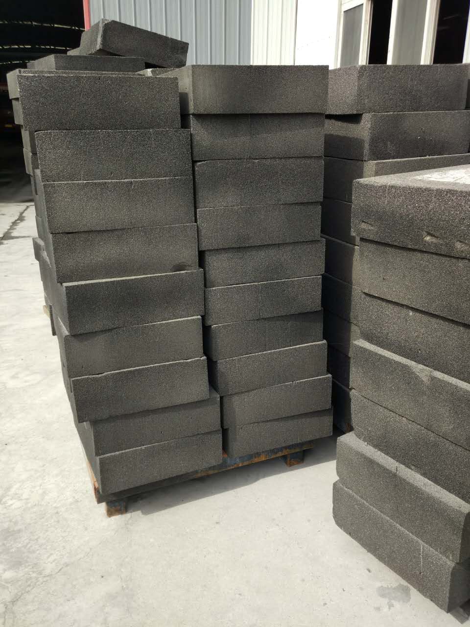 泡沫玻璃板廠家